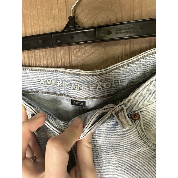 American Eagle Womens 6 Light Blue‎ Stretch Mom Short Distressed Criss Cross - Picture 4 of 5